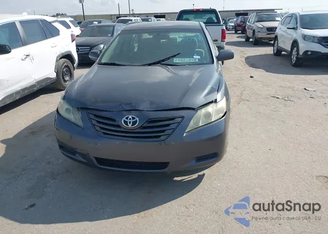 2007 Toyota Camry Le z USA, uszkodzony, nr VIN 4T1BE46K97U013189